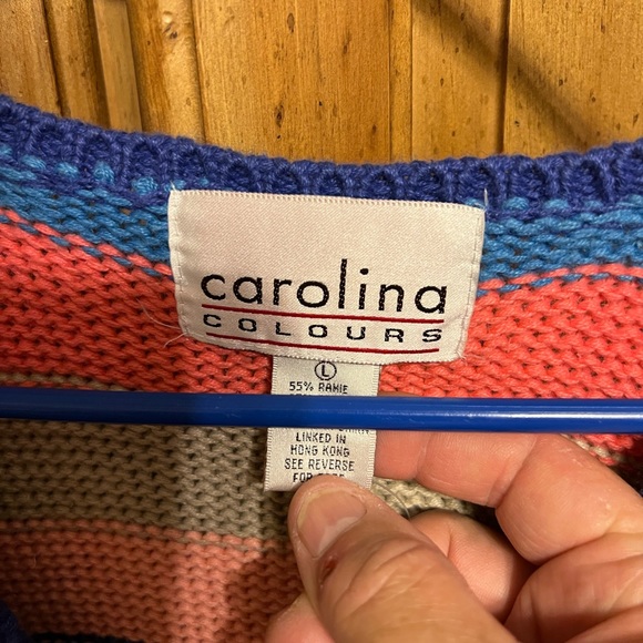 Beautiful womens sweater vest by Carolina Colours size Large pretty color scheme - Picture 2 of 4